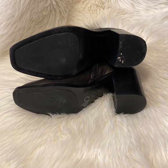 Frye Chelsea boots - Picture 4 of 11